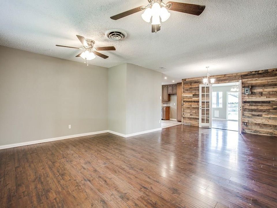 1st image of 517 Grant Cir