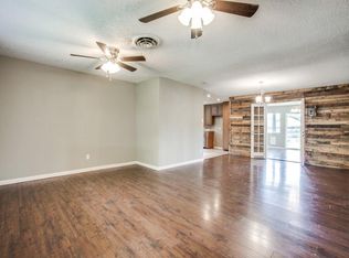 517 Grant Cir, White Settlement, TX 76108
