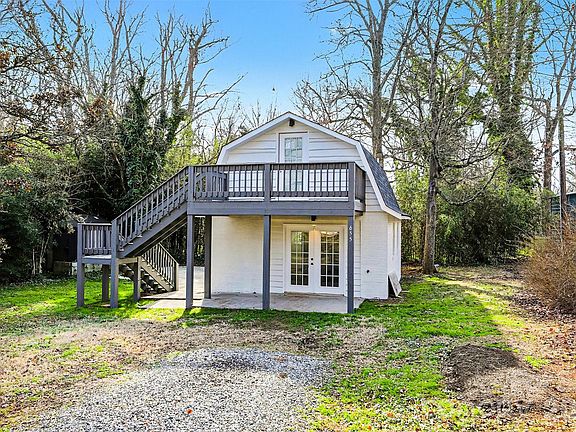 2nd image of 655 Ridgecrest Dr