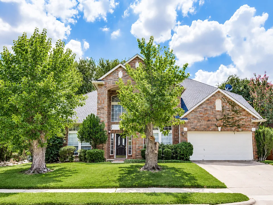 10913 Alexandria Dr