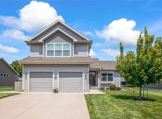 1605 2nd St NW, Altoona, IA 50009