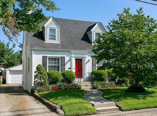 936 Hess Ln, Louisville, KY 40217