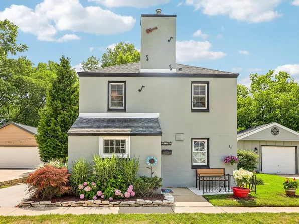5576 Angle Lane LANE, Greendale, WI 53129