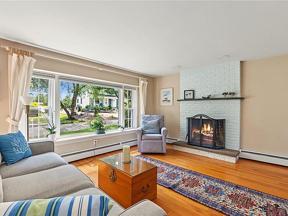 5th image of 10 Cherry Ln