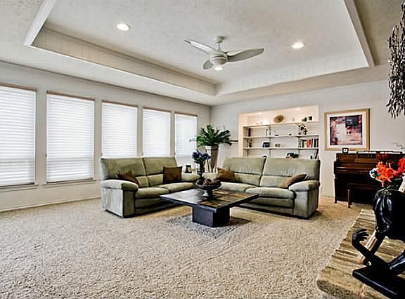 5th image of 3912 Leon Dr