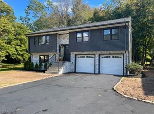 339 Ridge Rd, Cedar Grove, NJ 07009