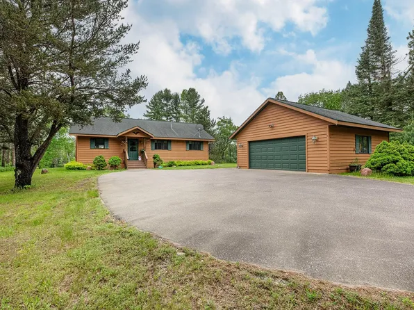 1092 Branch Ln, Eagle River, WI 54521