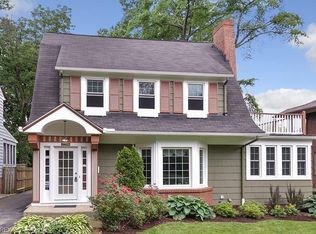 2286 Delaware Dr, Cleveland Heights, OH