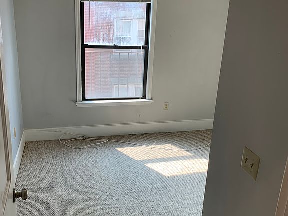 4th image of 37 Sheafe St #1