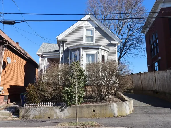 5 Northend Ave, Salem, MA 01970