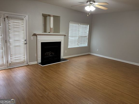 3rd image of 1260 Chinon Point