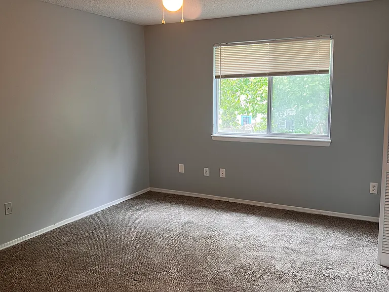627 Aquatic Dr — Photo 13