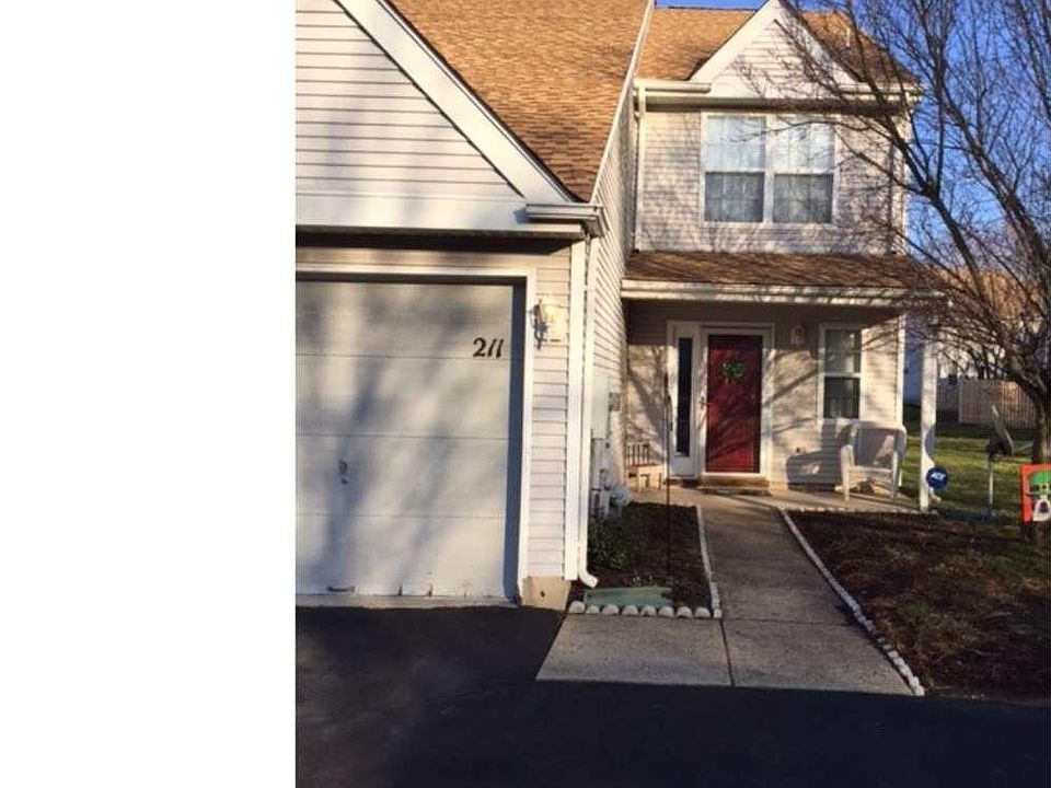 1st image of 211 Birch Hollow Dr