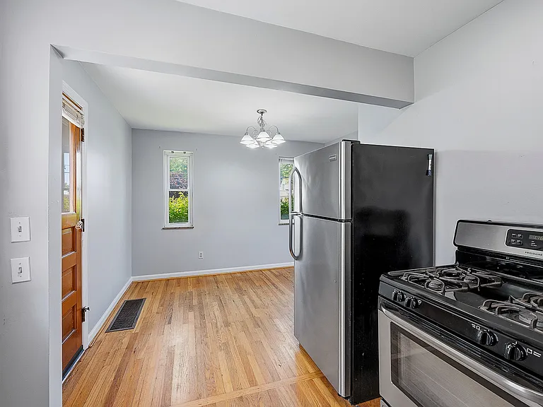1114 Joetta Dr — Photo 6