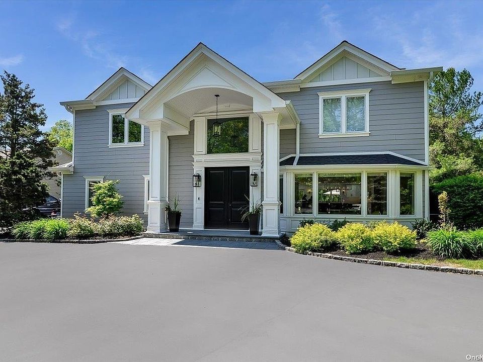 1st image of 10 Westwood Drive