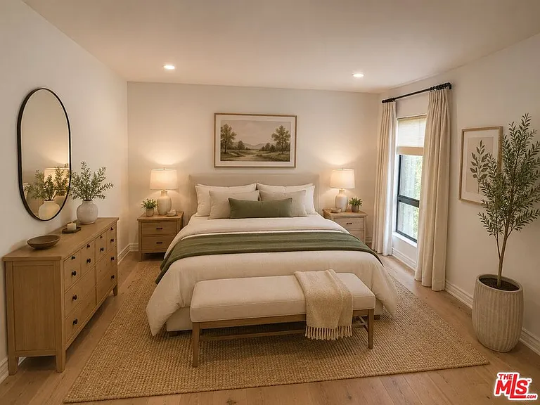 853 Larrabee St #6 — Photo 38