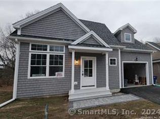 38 Ivy Hill Rd, Waterford, CT 06385