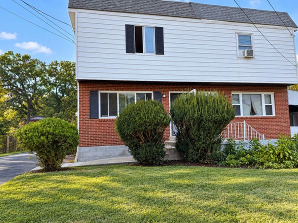 649 Erford Rd, Camp Hill, PA 17011 – 3-bedroom rental in Camp Hill
