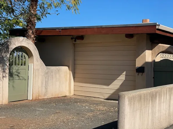 1041 Liberty St, Redding, CA 96001