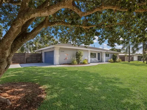 2545 Webber St, Sarasota, FL 34239