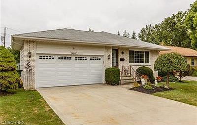 1st image of 28714 Lake Shore Blvd