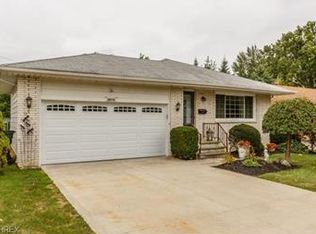 28714 Lake Shore Blvd, Willowick, OH