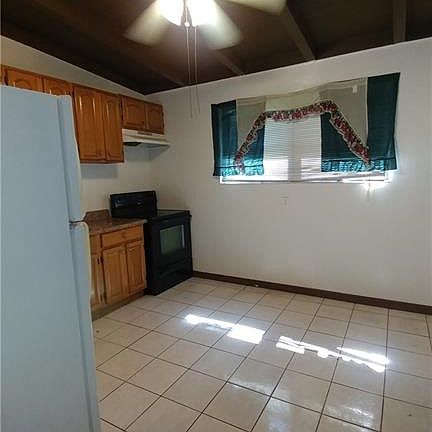 5th image of 2096 Broom St
