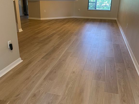 5th image of 2425 Hibiscus Bay Ln