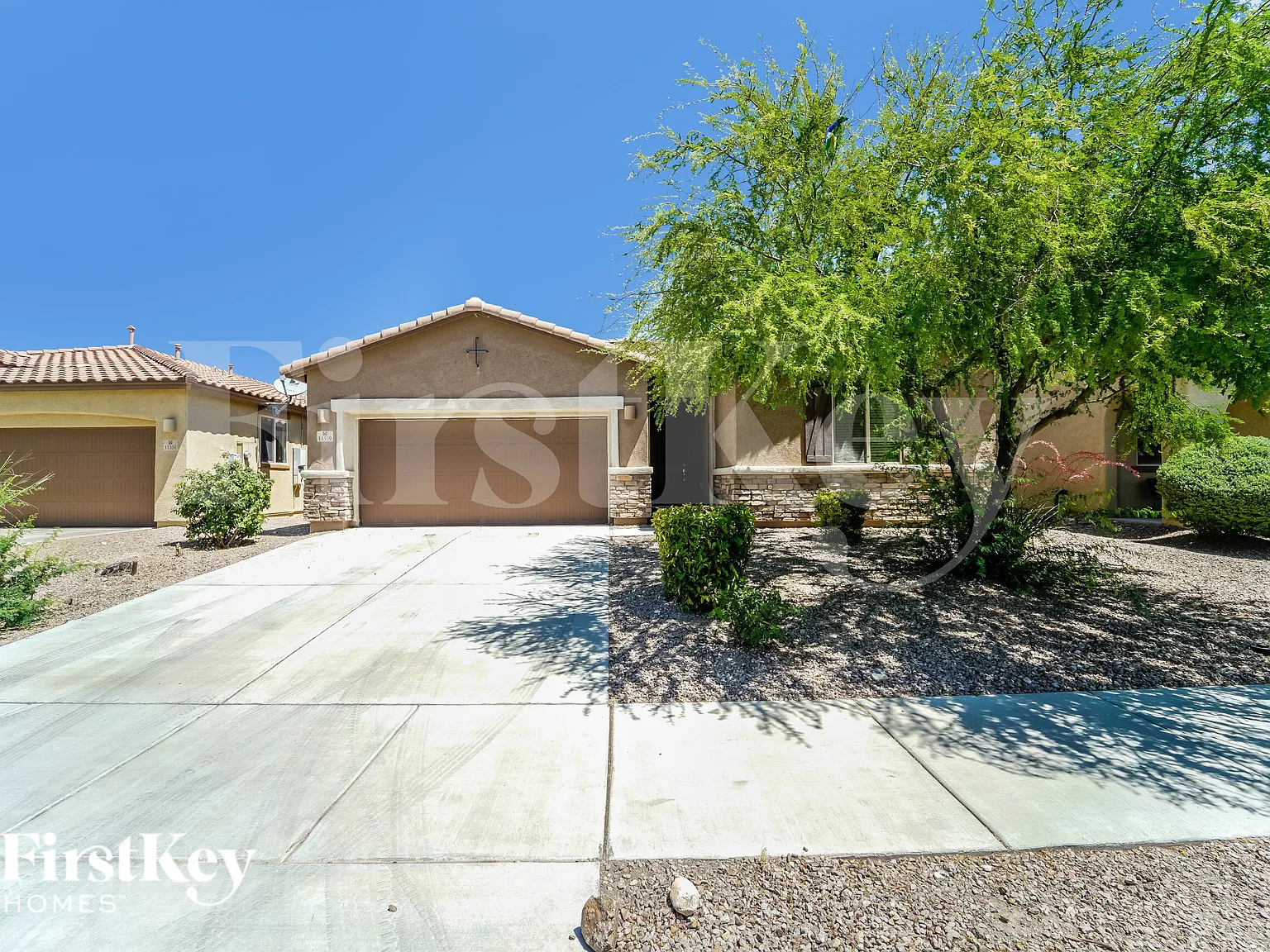 4 bed, 3.0 bath, 2155 sqft, $2,245 — Photo 1