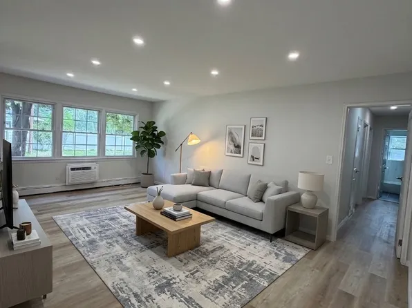 48 Stonehurst Blvd APT C, Freehold, NJ 07728