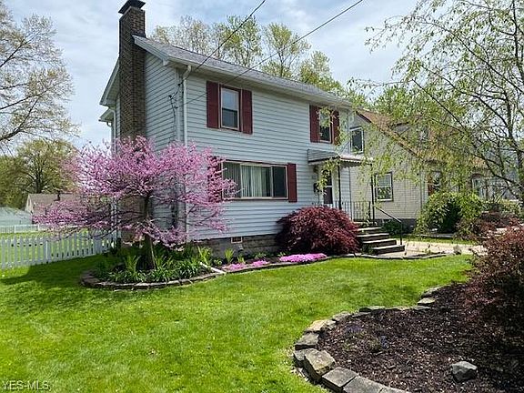 2nd image of 1021 Trumbull Ave SE
