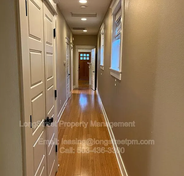 532 NE Sumner St #A — Photo 7