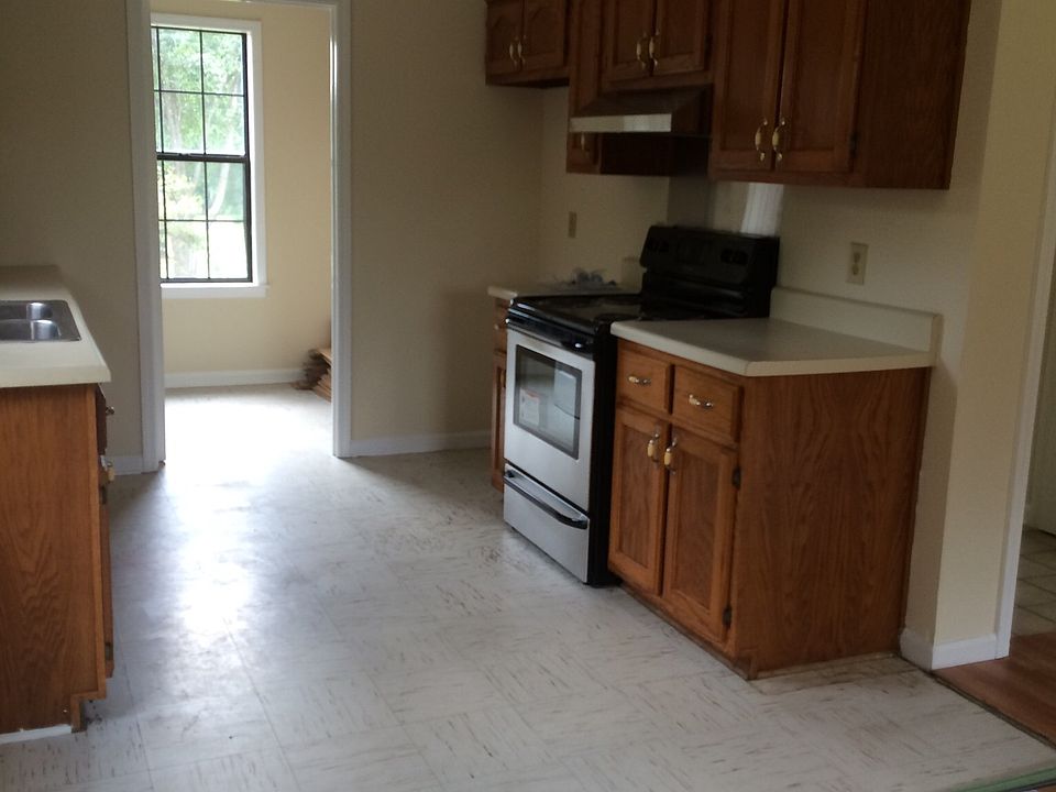 2nd image of 3226 Sunnyside Dr