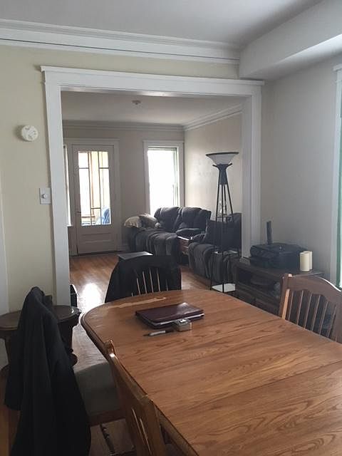 1st image of 3743 N Janssen Ave #3