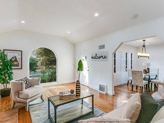 3rd image of 1120 El Abra Way