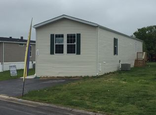 927 Laura Lee Cir, Bear, DE 19701