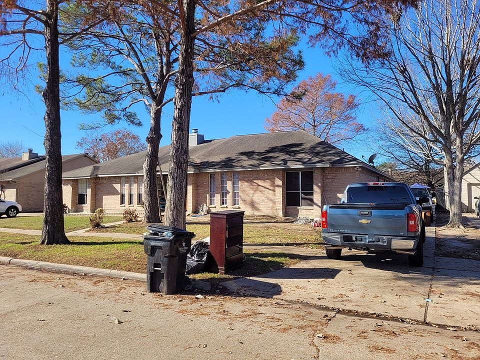 1st image of 3327 Deermoss Dr