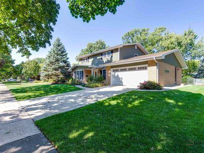 522 E Juniper Dr, Palatine, IL, 60074