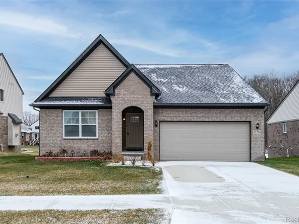 13704 Chester, Belleville, MI 48111
