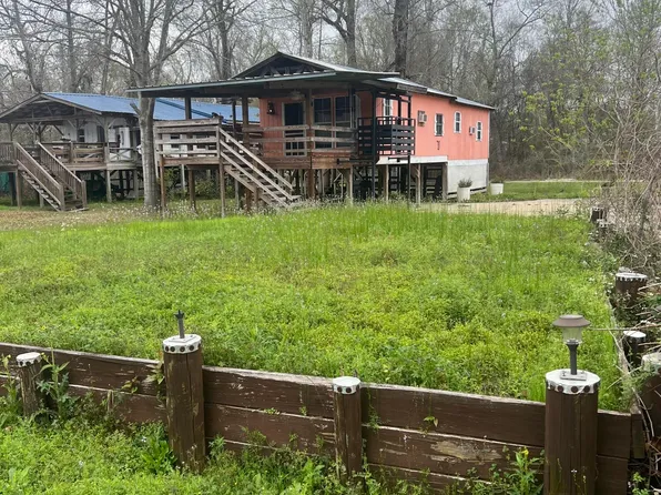 1999 Pascagoula Dr, Lucedale, MS 39452