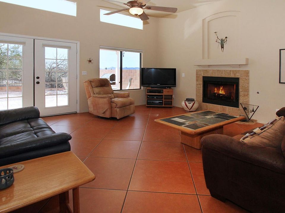 1st image of 1309 W Paintbrush Pl