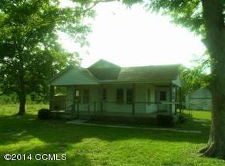 402 Harkers Island Rd, Beaufort, NC 28516