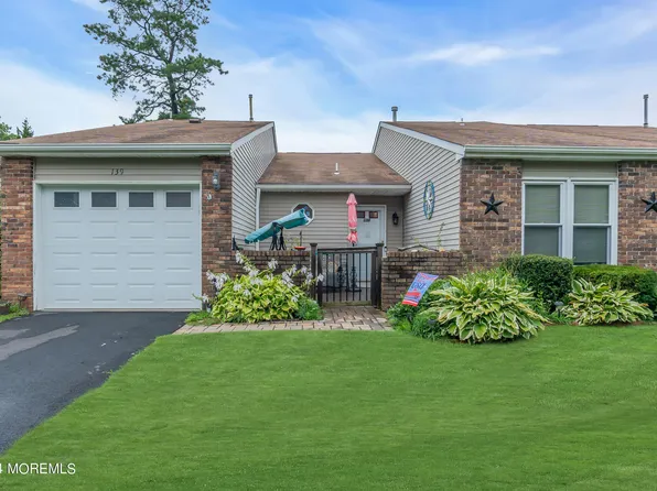 139 Devon Court, Lakewood, NJ 08701