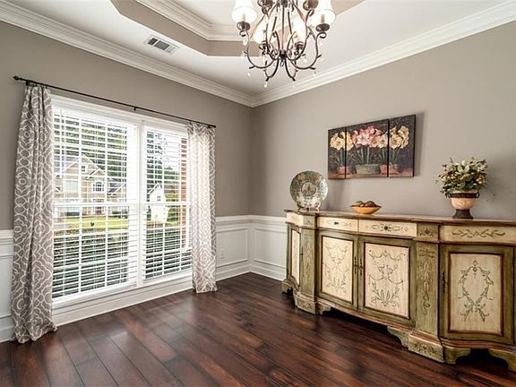 5th image of 380 Sweet Ivy Ln