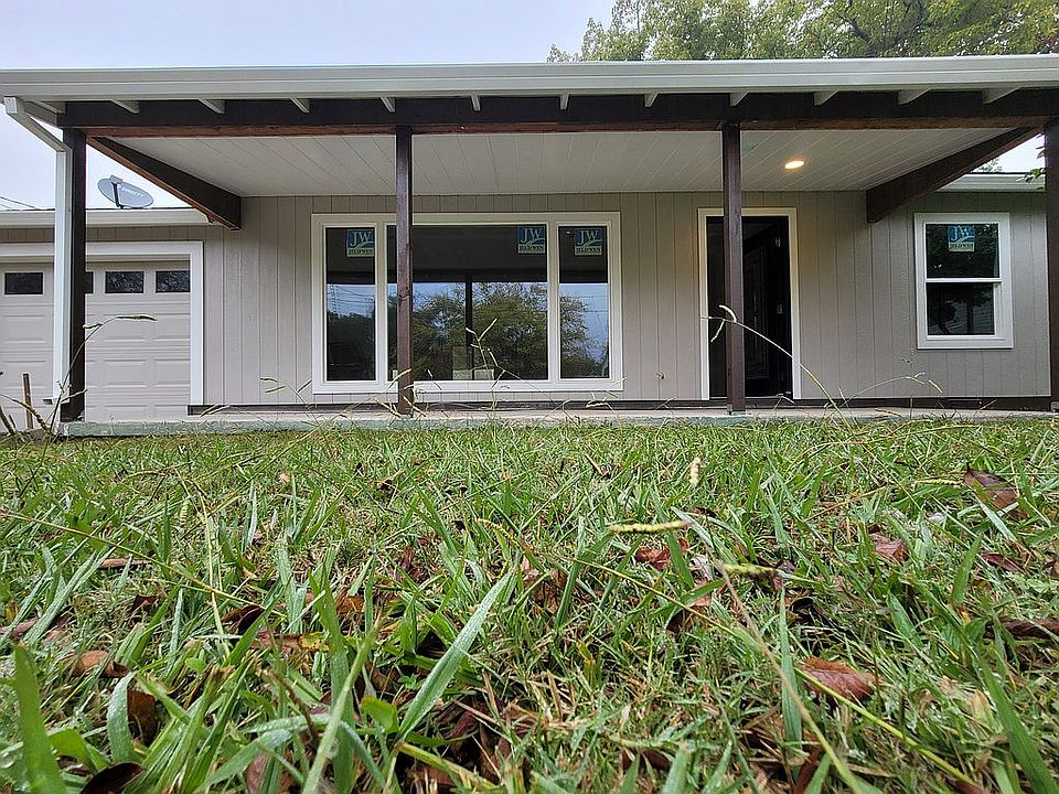1st image of 11 Midway Dr