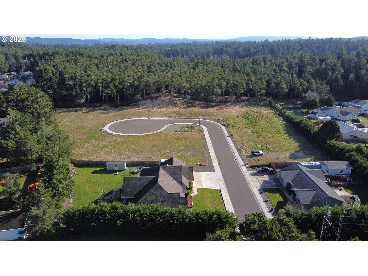 1025 Park Ave photo 1