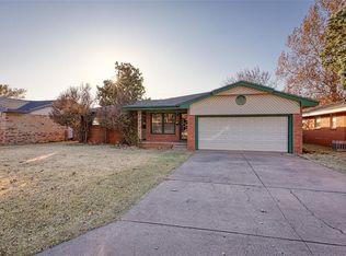 106 Merritt Dr, Elk City, OK 73644
