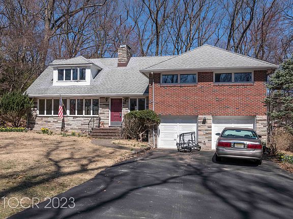 3rd image of 45 Ware Rd
