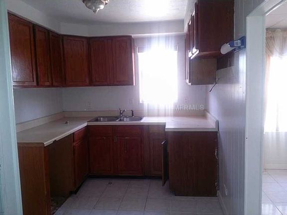 5th image of 22 W Crystal Ave