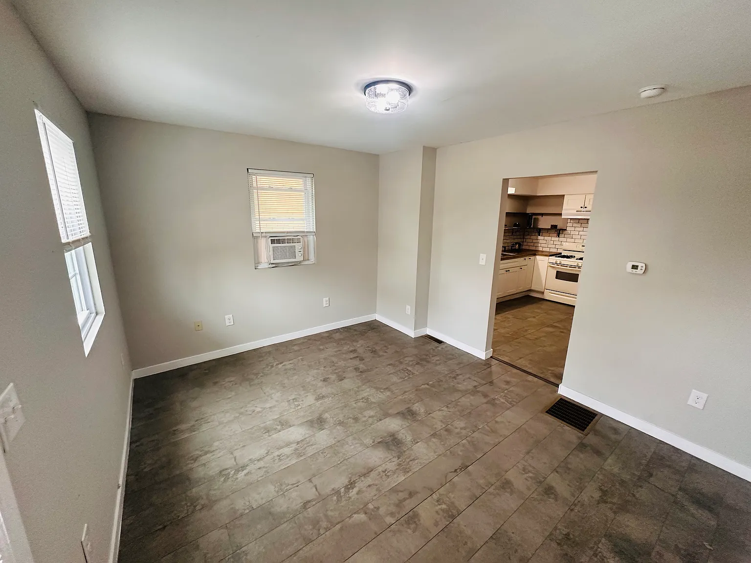 2 bed, 1270 sqft, $1,950 — Photo 3